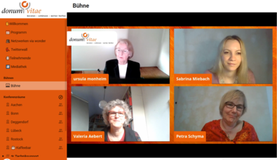 Im Gespräch: Ursula Monheim, Sabrina Miebach, Valeria Aebert und Petra Schyma (© donum vitae e.V.)